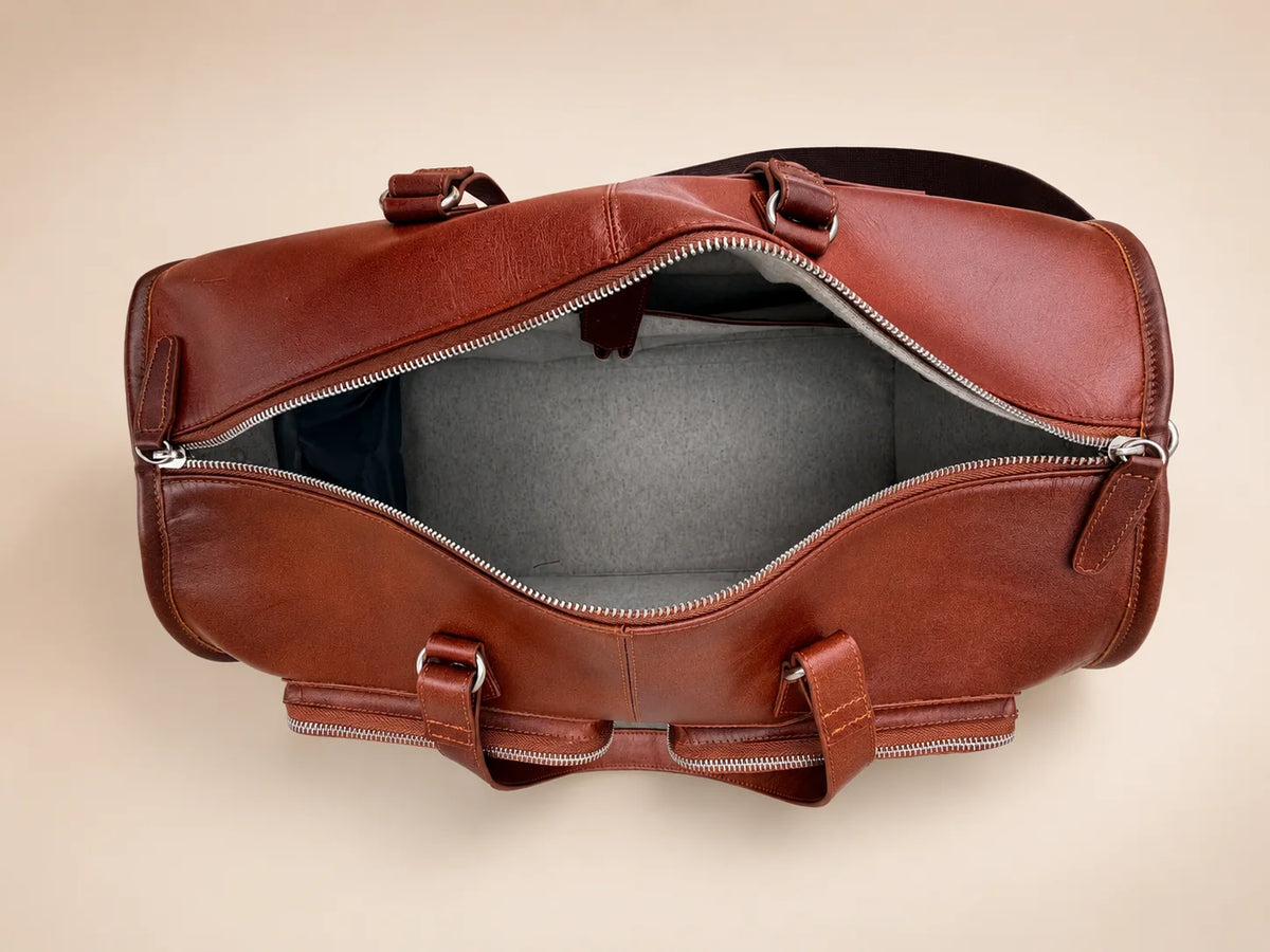 Trailhead Leather Holdall