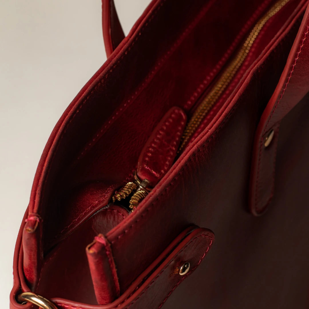 Wrangler Leather Tote - Crimson